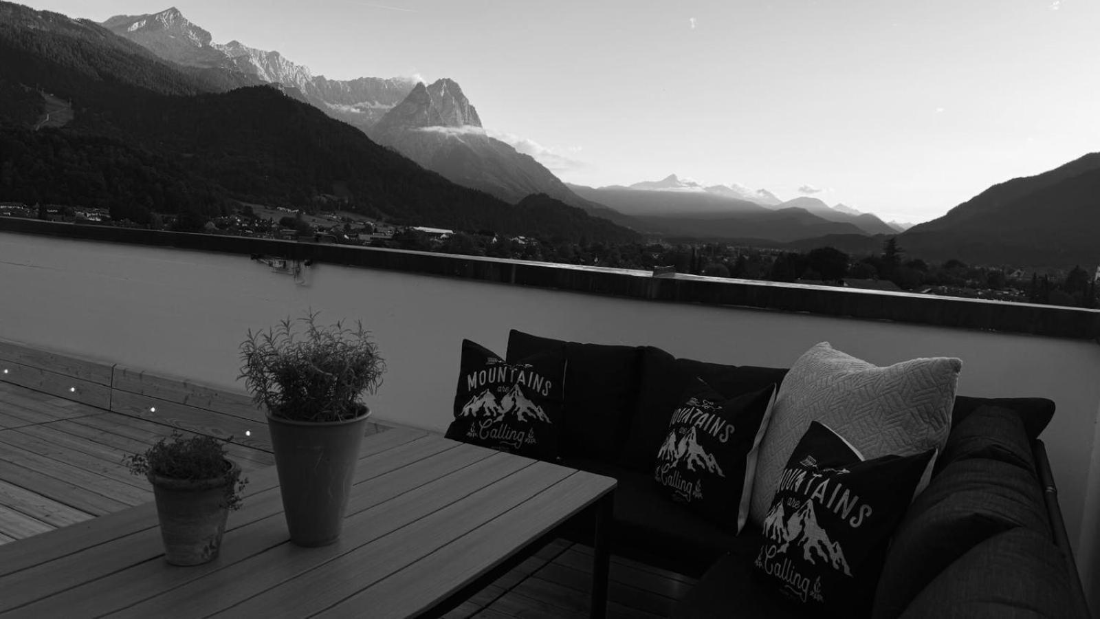 Apartament Dachterrasse Panorama-Glueck II Garmisch-Partenkirchen Zewnętrze zdjęcie