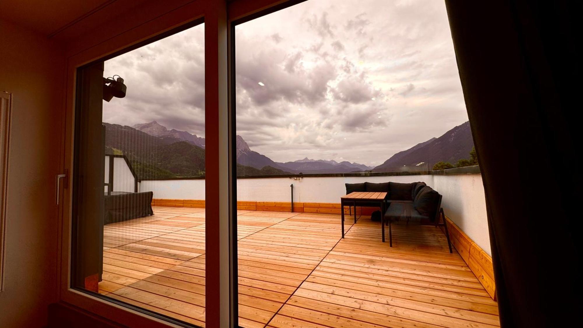 Apartament Dachterrasse Panorama-Glueck II Garmisch-Partenkirchen Zewnętrze zdjęcie